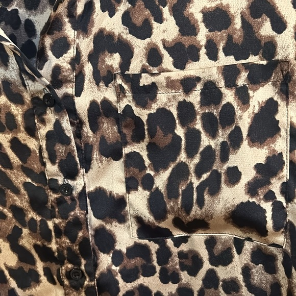 Cheetah print silk blouse size medium M - Picture 3 of 5